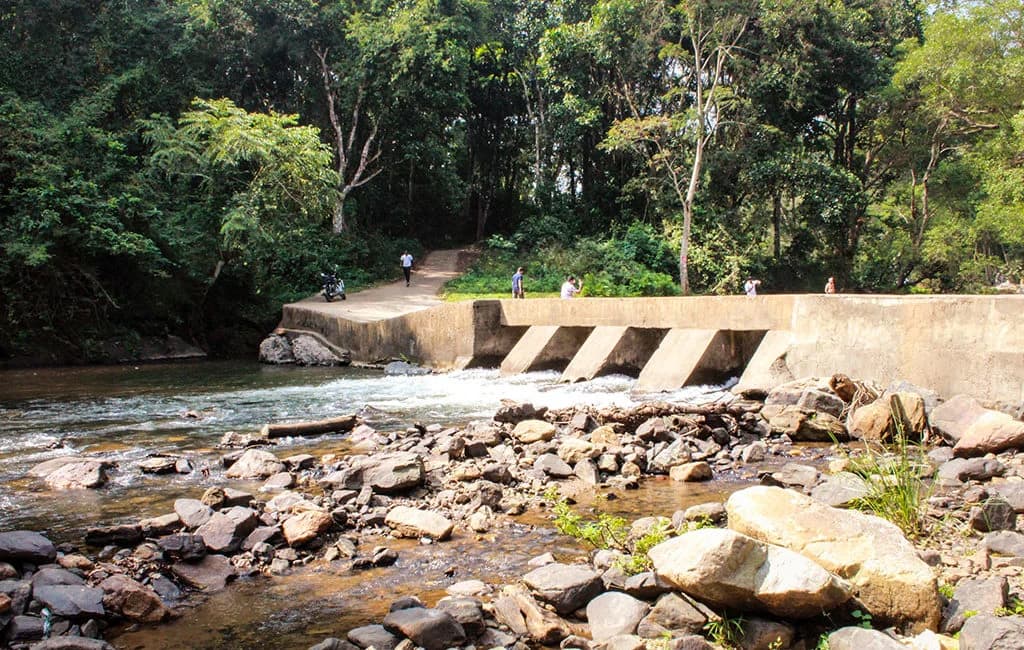 siruvani river dip