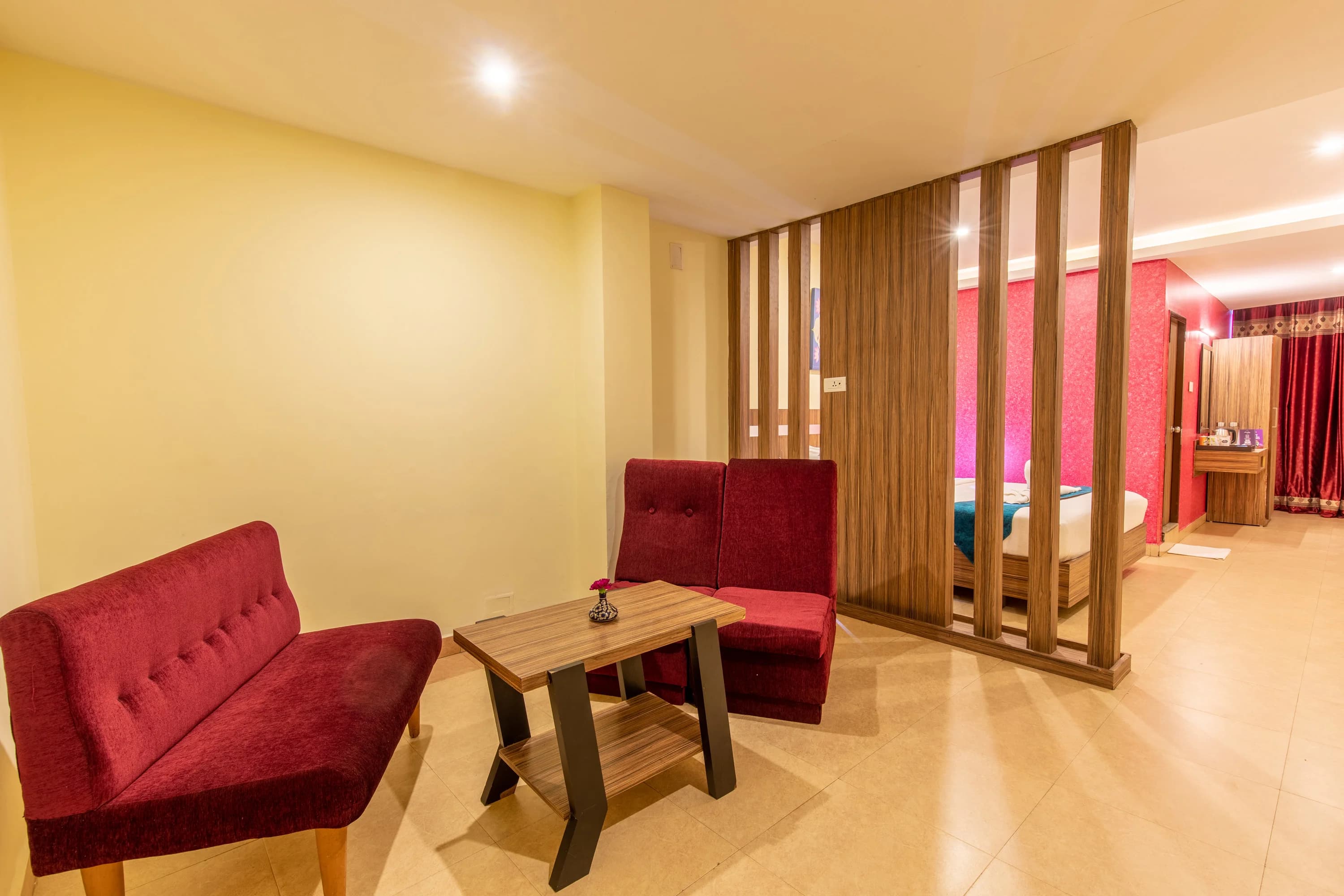 vinayaga family room