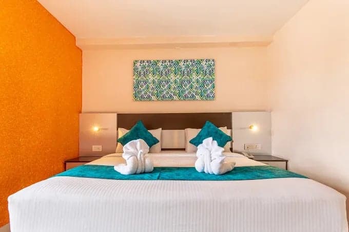 Best Hotels in Ooty for Couples: Why Vinayaga Inn by Poppys is the Perfect Romantic Stay (2025)